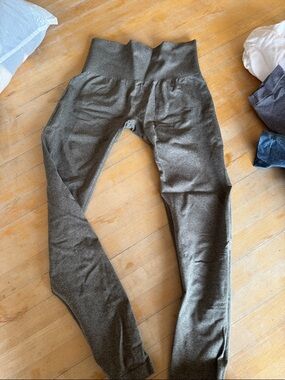 NVGTN High-Waist Active Joggers -